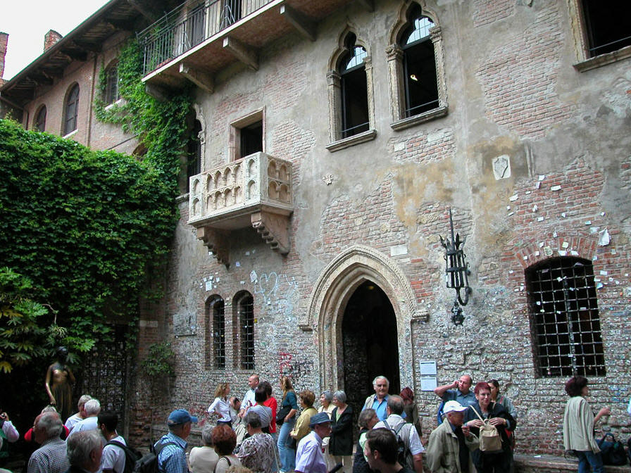 verona travel tips italy vacation