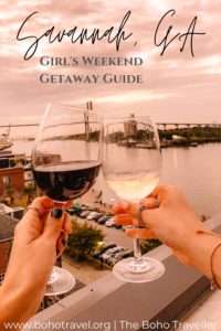 GIRLS GUIDE TO SAVANNAH GEORGIE - The ultimate guide to a Savannah Georgia weekend trip!  This blog includes all of the need to know information about traveling for a weekend in Savannah!  It has all the best things to do in Savannah Georgia, where to eat in Savanah Georgia, and where to stay in Savannah!  Savannah GA is the best getaway for a girl's weekend! #savannah #georgia #USA #traveltips #travelblogger what to wear in Savannah | Savannah travel tips | what to do in Savannah
